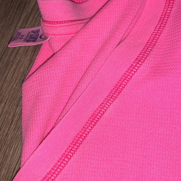 PINK Victoria’a Secret long sleeve - Picture 2 of 2